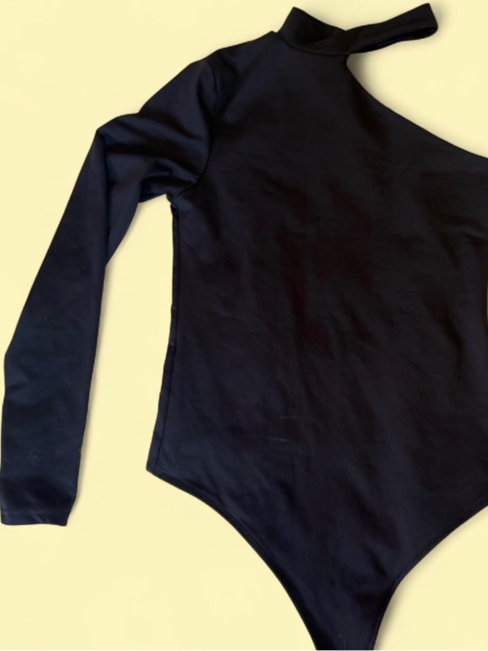 Abercrombie & Fitch Black One-Shoulder Long-Sleeve Bodysuit